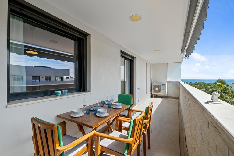Others 2, Hauzify I Apartaments Roques Daurades, Tarragona