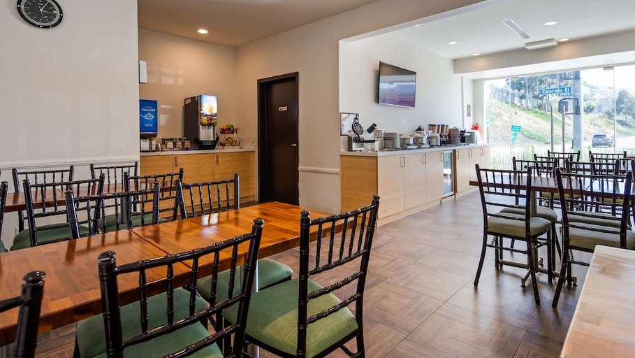 Food & Drinks 5, Best Western Plus Glendale, Los Angeles