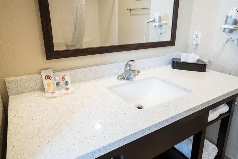Bathroom 4, Comfort Suites Fresno River Park, Fresno