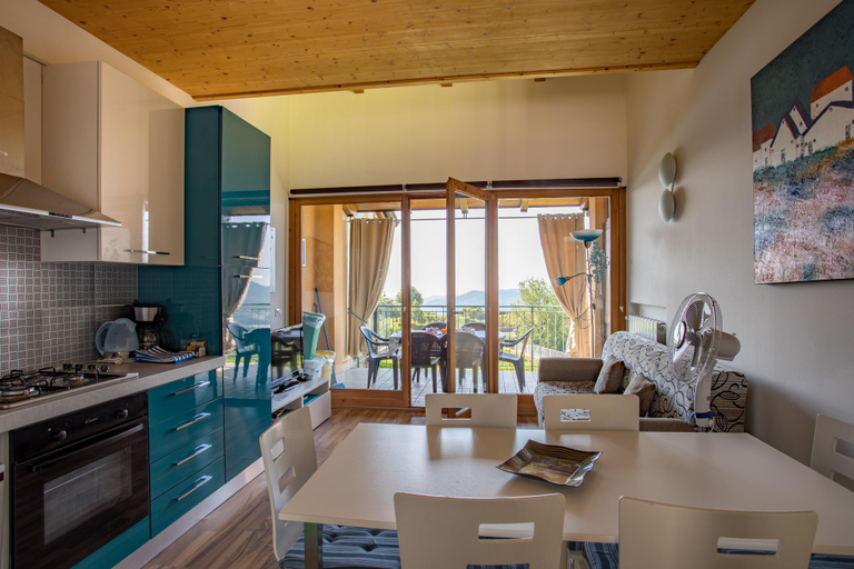 Kitchen 4, Blue villa with shared pool and private garden near Sal, Brescia