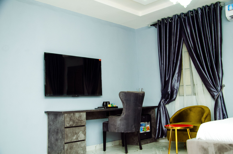 Room 2, Kdovehotels&suites, Ikeja