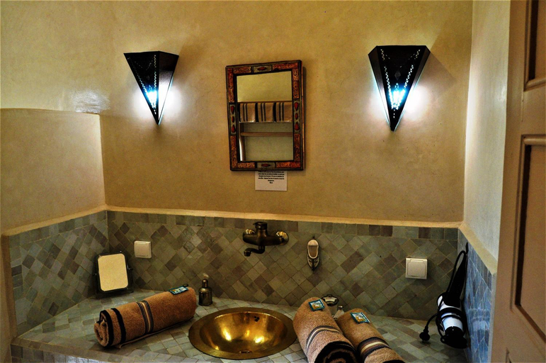 Bathroom 2, Riad Anma, Taroudannt