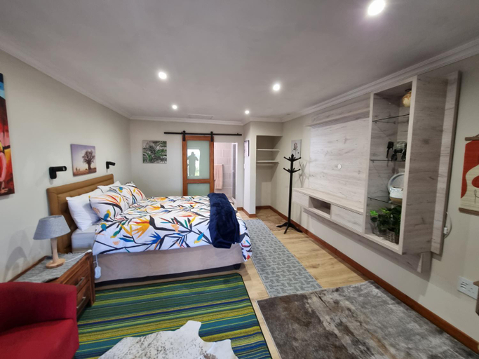 Others 4, Valley View dullstroom - check in at The Highlander Hotel, Nkangala