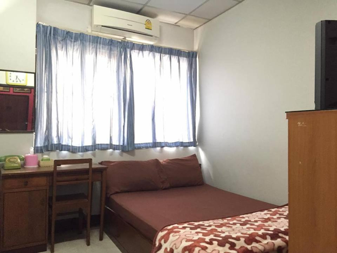 Bedroom 2, Tapae Inn Hotel, Muang Chiang Mai