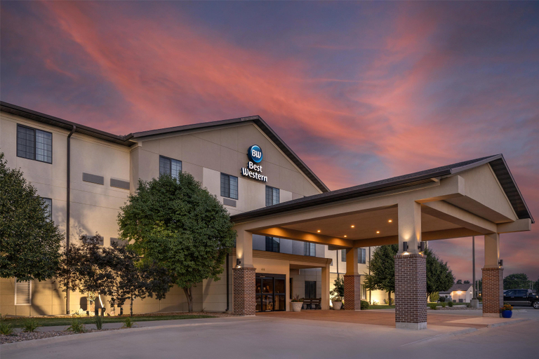 Exterior & Views 2, Best Western North Edge Inn, Ford