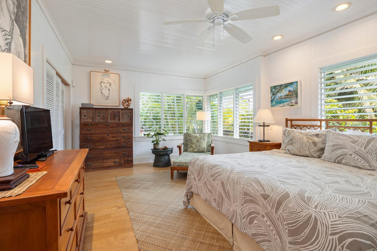 Others 3, Upscale Kailua Getaway: Steps to Swim Beach!, Honolulu
