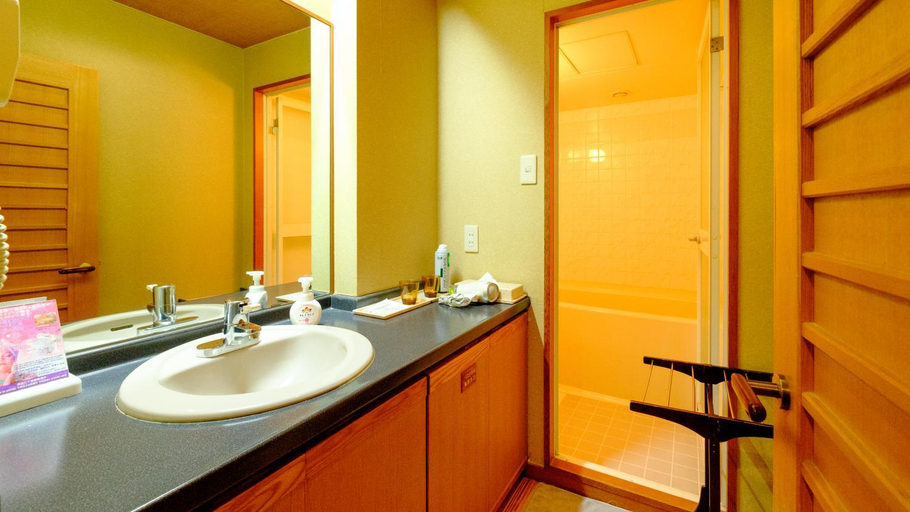 Bathroom, Fuyo Bekkan, Sakaiminato