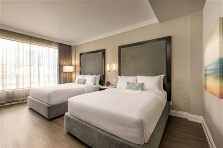 Bedroom 3, Georgian Court Hotel, WorldHotels Elite, Greater Vancouver