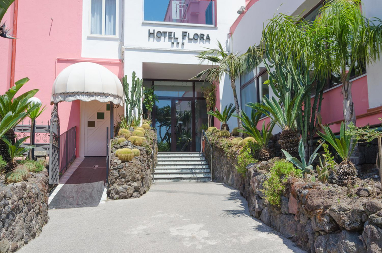 Exterior & Views, Hotel Flora Wellness & Beauty, Napoli