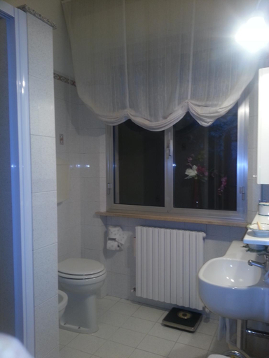 Bathroom 2, Al Villino del Sole, Pesaro E Urbino