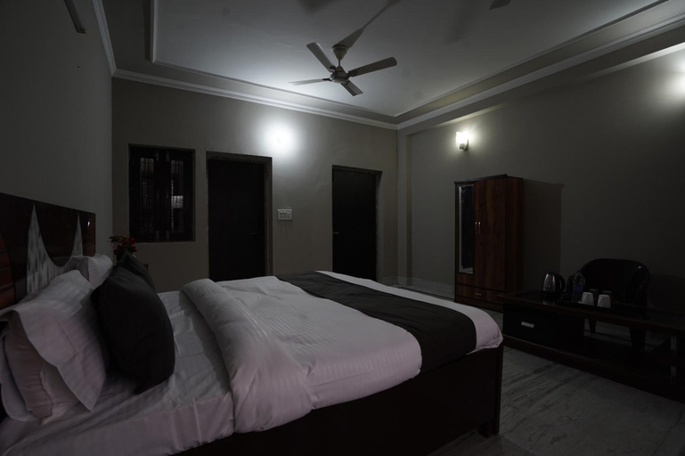 Bedroom 5, PLAY-SUNFLOWER Omega-1 couple friendly, Gautam Buddha Nagar