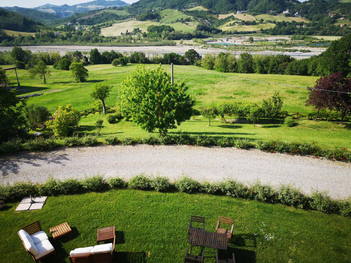Others 5, Villa Gelsomina, Parma
