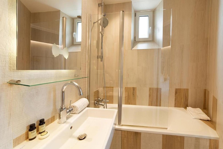 Bathroom 3, Hotel Gaston, Paris