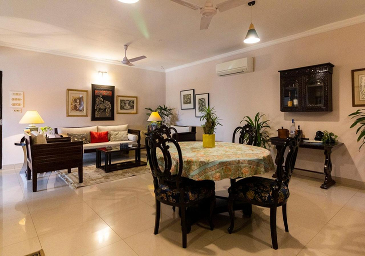 Others 4, Neelam Bed & Breakfast, Kolkata