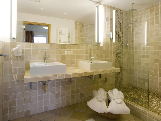 Bathroom 5, Hotel Erlebach 4-Sterne-Superior, Bregenz