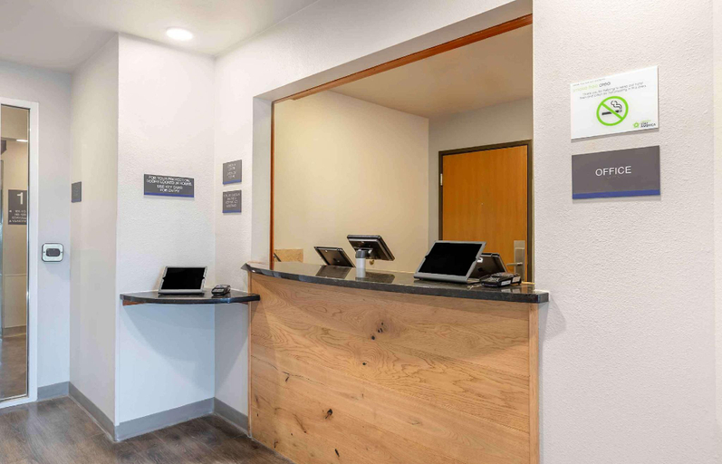 Public Area 2, Extended Stay America Select Suites - Omaha - Southwest, Douglas