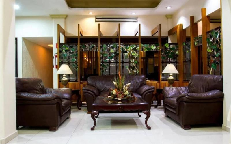 Public Area 2, Hotel Mirage, Pénjamo