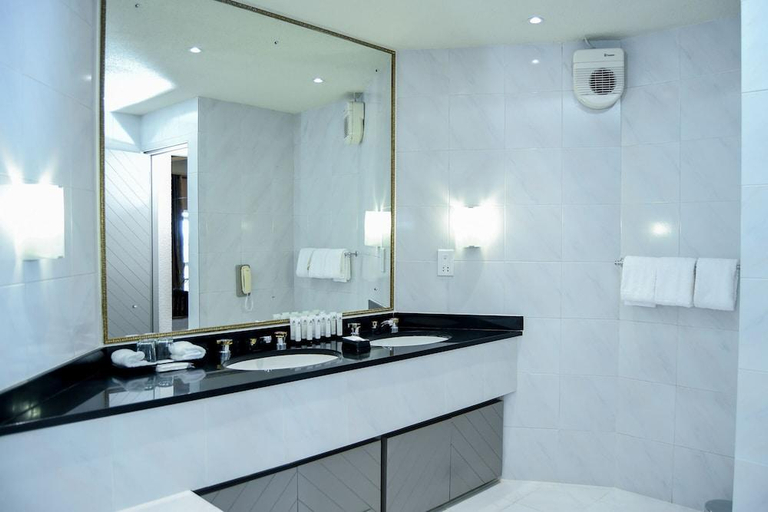 Bathroom 5, Elephant Hills Resort, Hwange