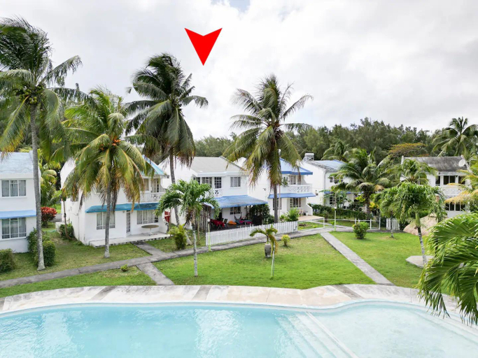 Others 5, Beachfront Villa near Mont Choisy Beach