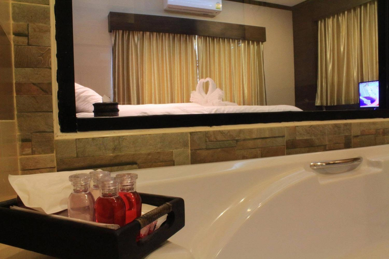 Bathroom 5, เคียงตะวัน รีสอร์ท, Mae Ramat