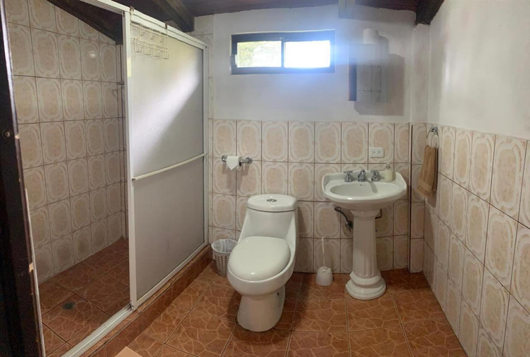Bathroom 2, Hacienda Loma Tika, Otavalo