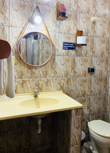 Bathroom 2, Pousada Recanto Verdes Mares, Arraial do Cabo