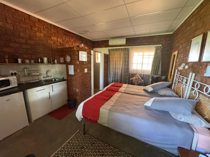 Bedroom 2, Aranos Kalahariland Guest Farm, Mariental Rural