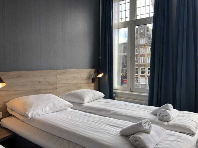 Bedroom 2, Hotel Vijaya Amsterdam Centre Hotel, Amsterdam
