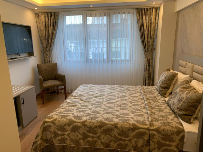 Bedroom 2, Regency World Suite, Beyoğlu