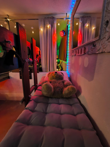 Bedroom 3, Love-room Discret 40 m2 Bormes les mimosas village avec Terrasse, Var