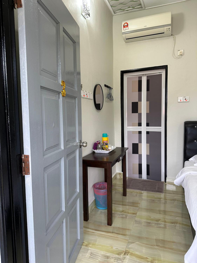 Others 3, Julies Hostel Taman Negara, Jerantut