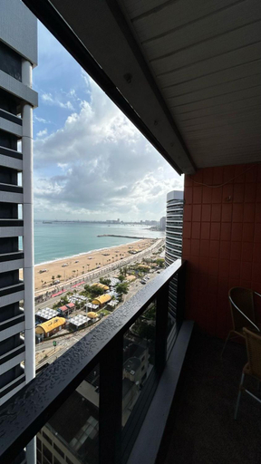 Others 4, Flat Atlantico Neto, Fortaleza
