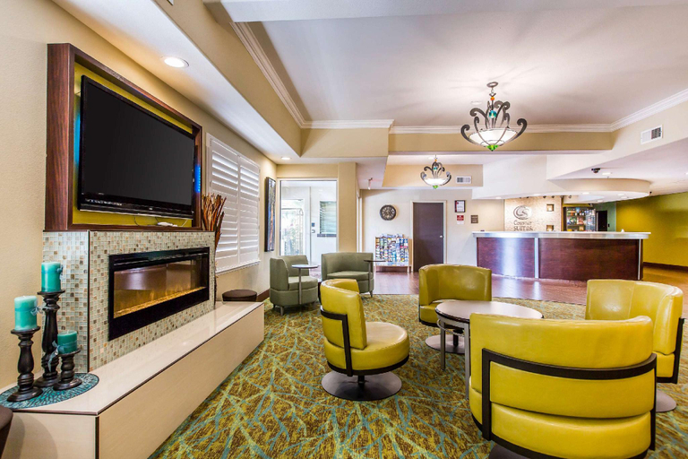 Public Area 2, Comfort Suites Fresno River Park, Fresno