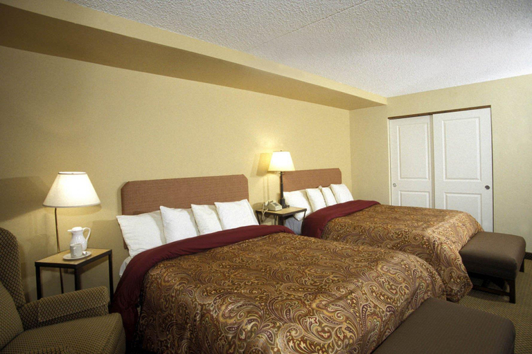 Bedroom 3, Evergreen Lodge at Vail, Eagle