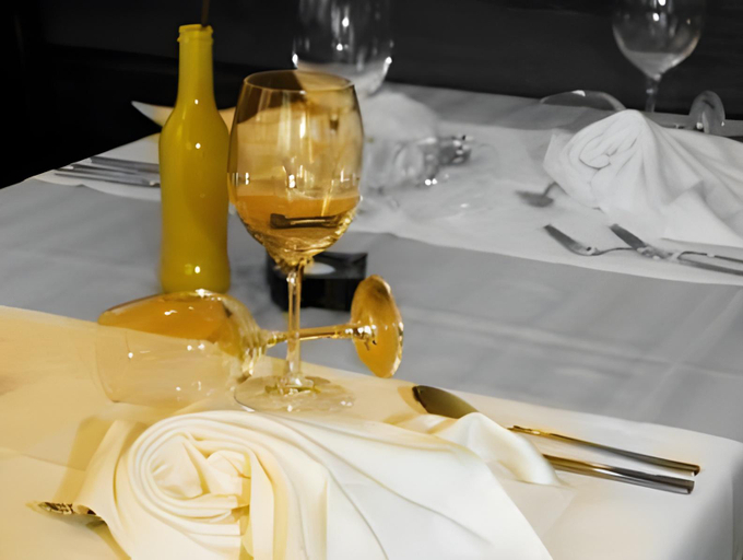 Food & Drinks 4, Hotel Alpha, Visp