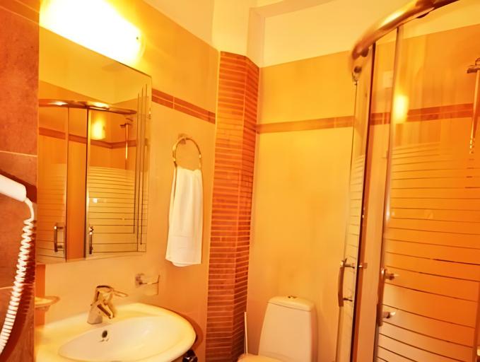 Bathroom 5, Saronis Hotel, Peloponnese