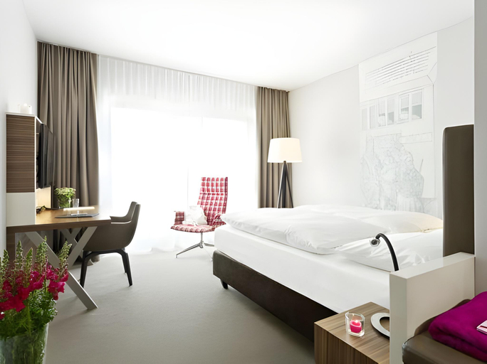 Bedroom 3, Hotel 47°, Konstanz