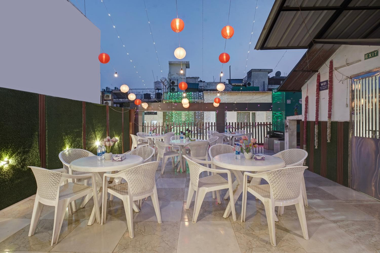 Food & Drinks 4, Hotel Saina International - Near Connaught Place, Delhi