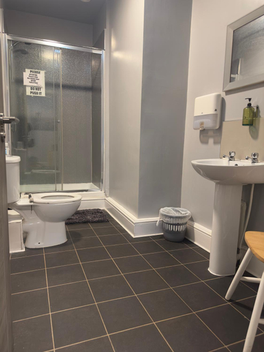 Bathroom 3, Prince Alfred, Sefton