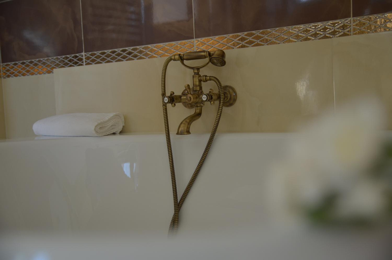 Bathroom, Targowski Dwor Mazury, Szczytno