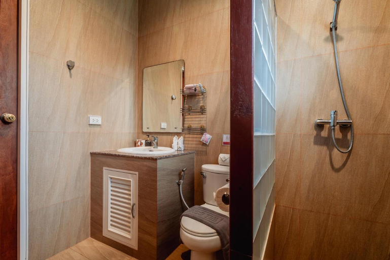 Bathroom, Chaba Pool Villa, Phuket Island