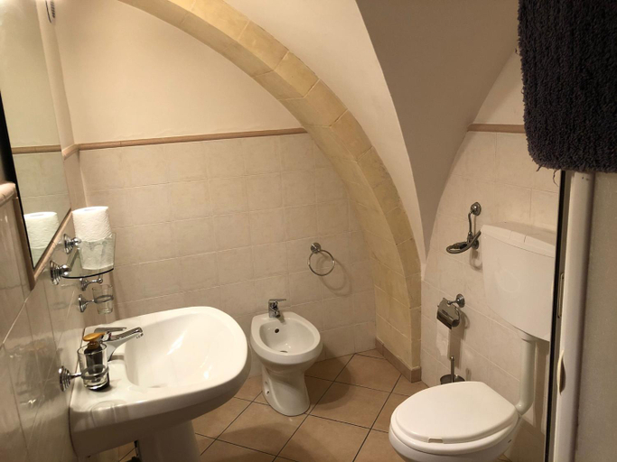 Others 2, B&B Tarasia, Ragusa