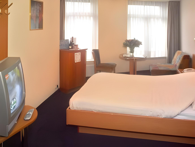 Bedroom 2, Multatuli Hotel, Amsterdam