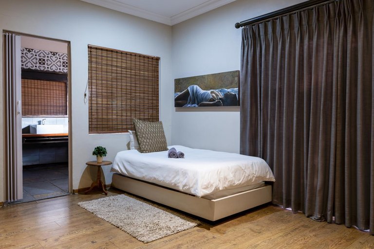 Bedroom 2, Solo Gracia Guesthouse, Mangaung