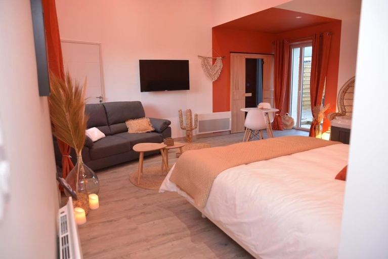 Others 5, L'Evasion chambre DUNE avec sauna et spa privatifs, Loire-Atlantique