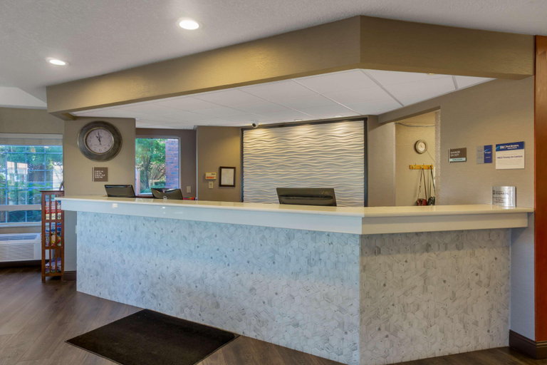 Public Area 2, Best Western Plus Park Place Inn & Suites, Lewis