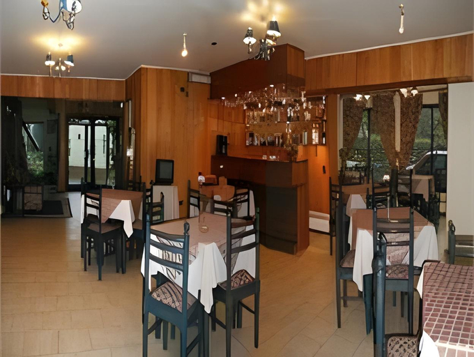 Food & Drinks 5, Hotel y cabanas Terrazas del Lago, Llanquihue
