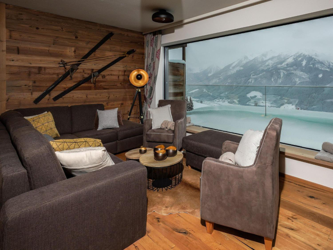 Balcony/terrace 2, Kitzb heler Alpenlodge Top A6 with private panoramic sauna, Zell am See