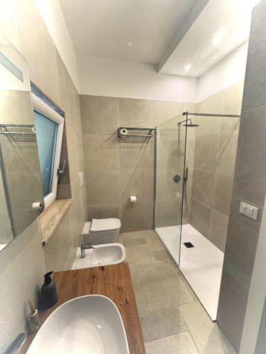 Bathroom 3, Philia Rooms, Taranto