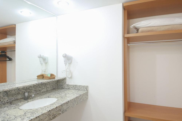 Bathroom 4, Hotel Giardino Rio Quente Apartamento Duplex Cobertura 627-P, Rio Quente